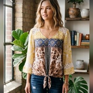 NWT Anthropologie Fig & Flower Tie Front Lace Detail 3/4 Sleeve V-neck Blouse L